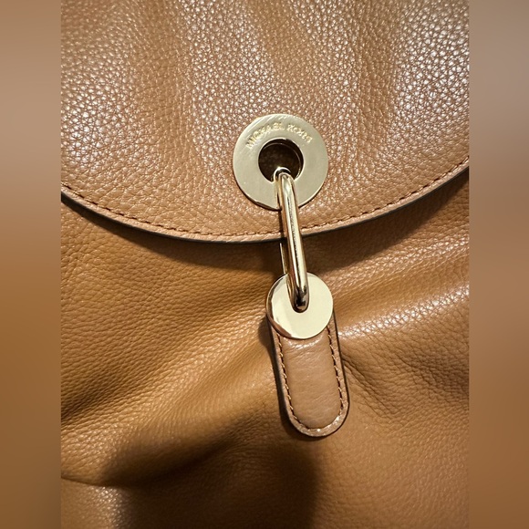 Michael Kors Raven Medium Backpack Pebbled Leather with Dust Bag - Picture 10 of 17